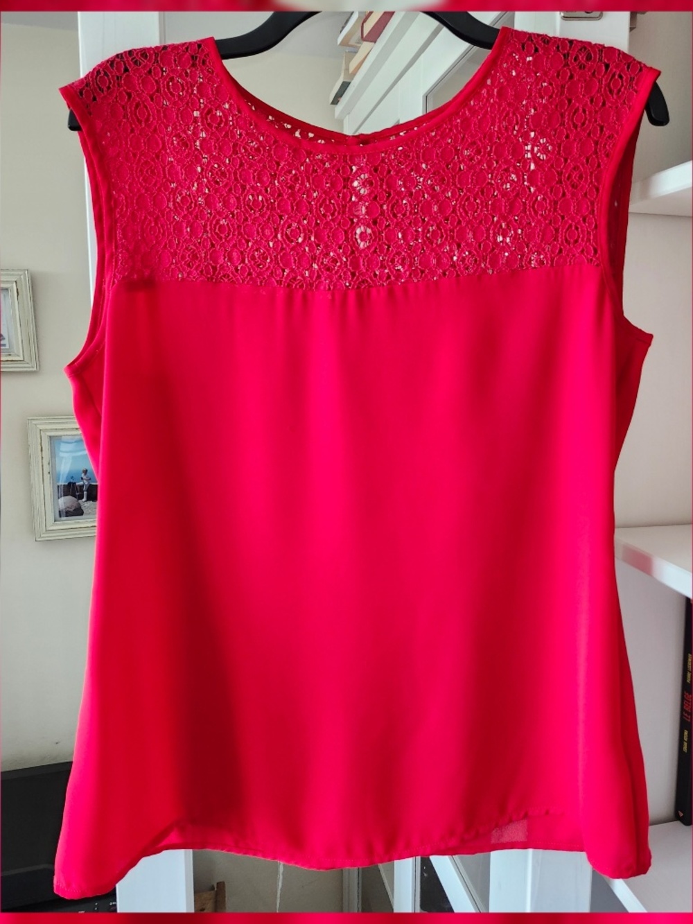 Women's red sleeveless top with lace detail - Medium